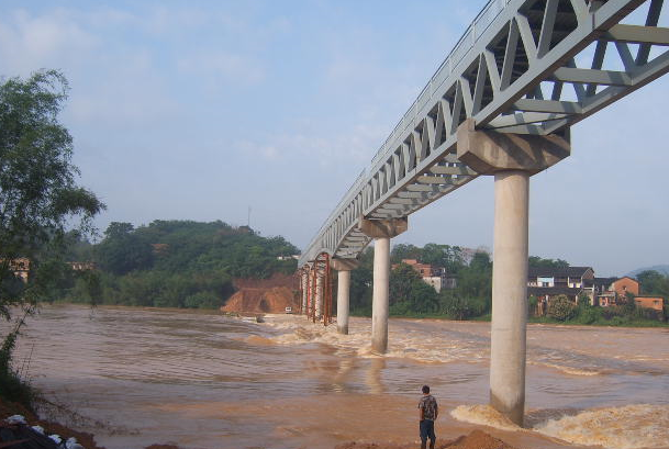 梅縣機(jī)場(chǎng)航道橋.jpg